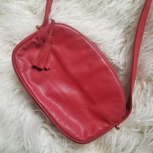 Vintage red pleather crossbody bag with tassel